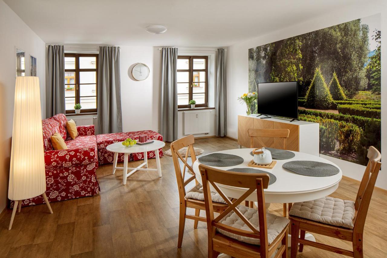 Apartmany Myslivna Ostrov  Exterior photo